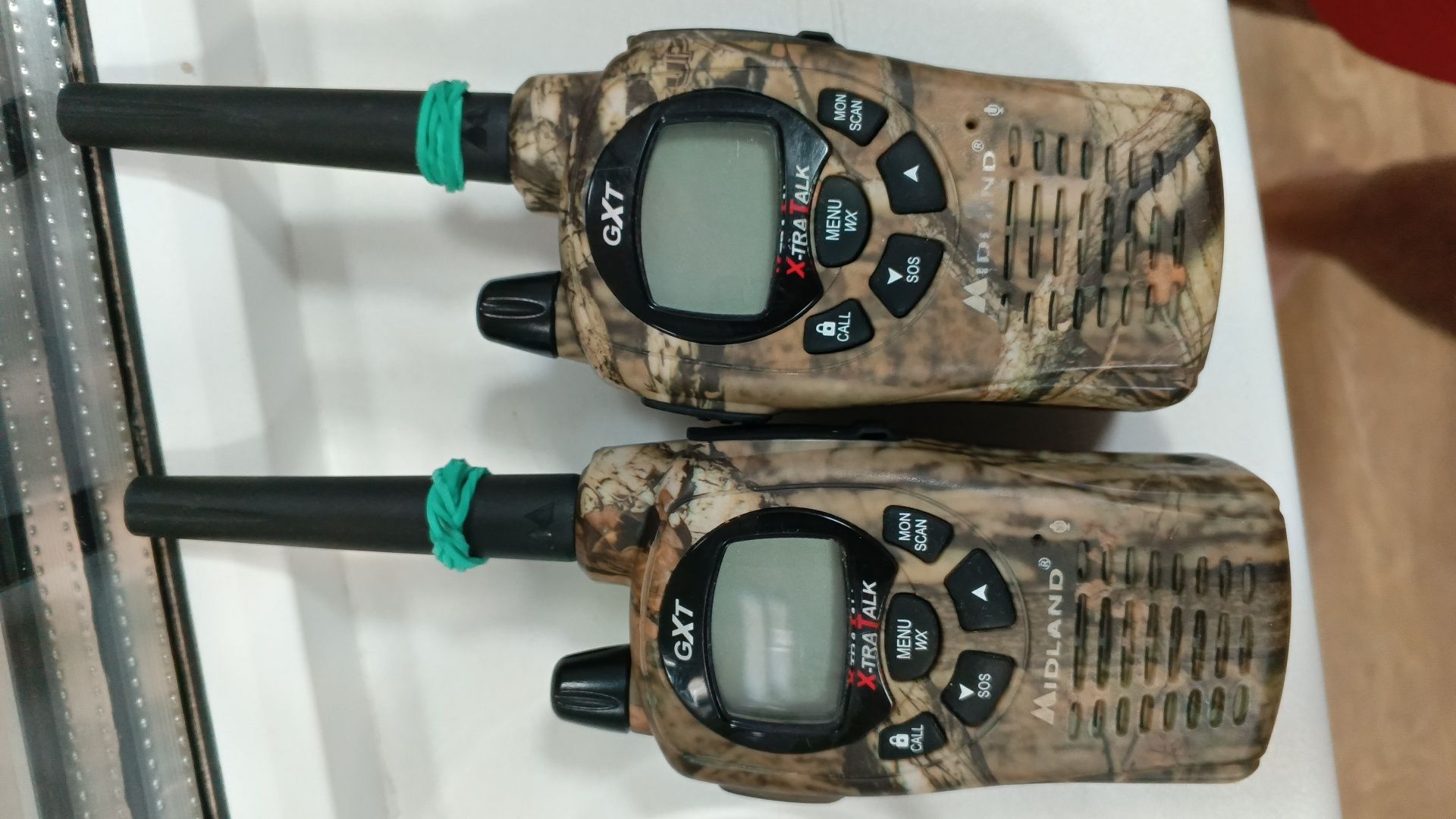 Продам рации Midland gxt1050 и motorola  t-40