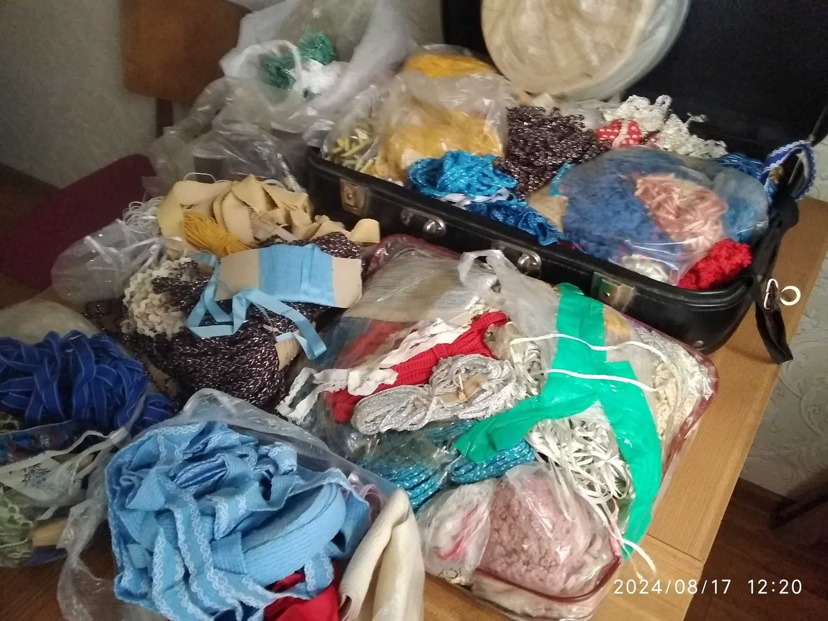 Срочно продам тесемки, резина и обрамления разных размеров для одежды.