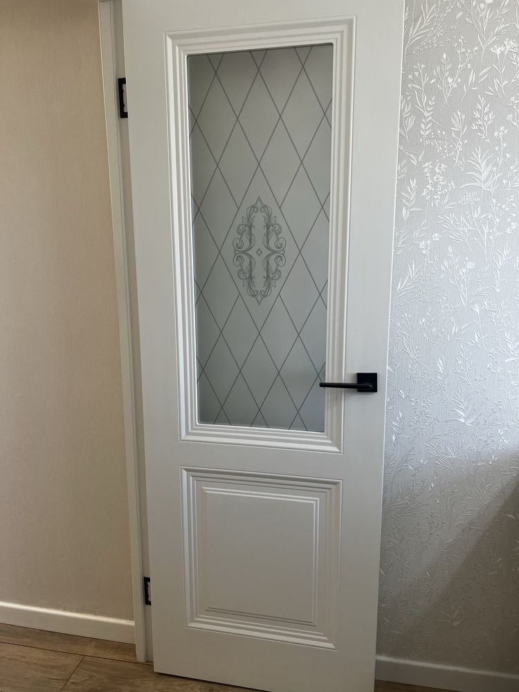 Продам комнатную дверь