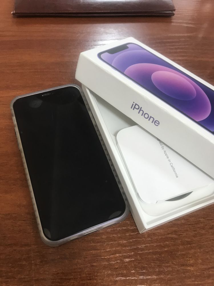 Срочно продам iphone 12