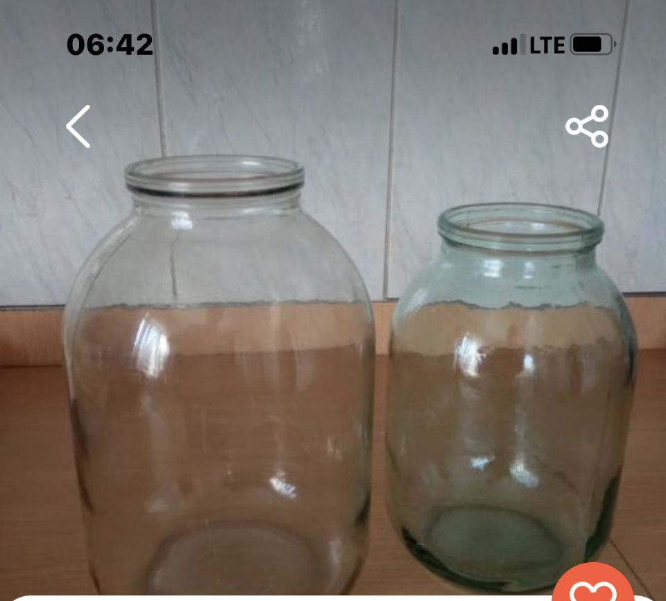 Продам стеклянные закаточные,винтовые банки