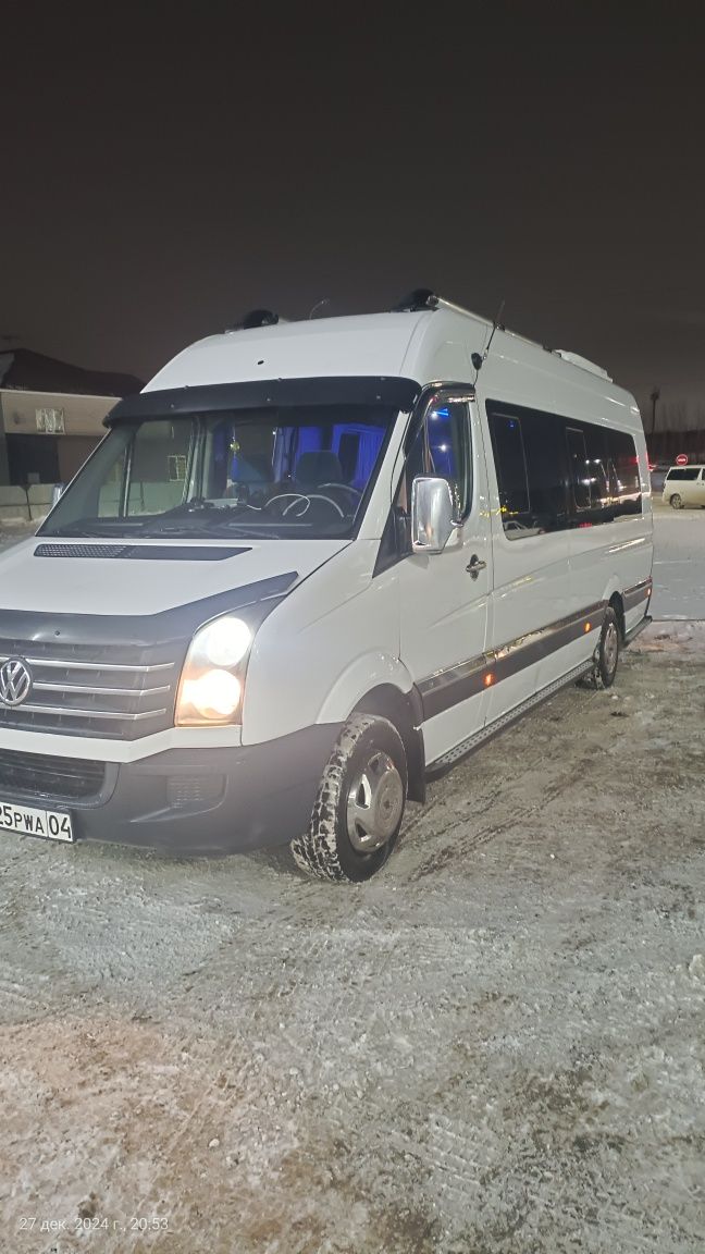 Услуга пассажирских перевозка на микроавтобусе Wolksvagen Crafter.