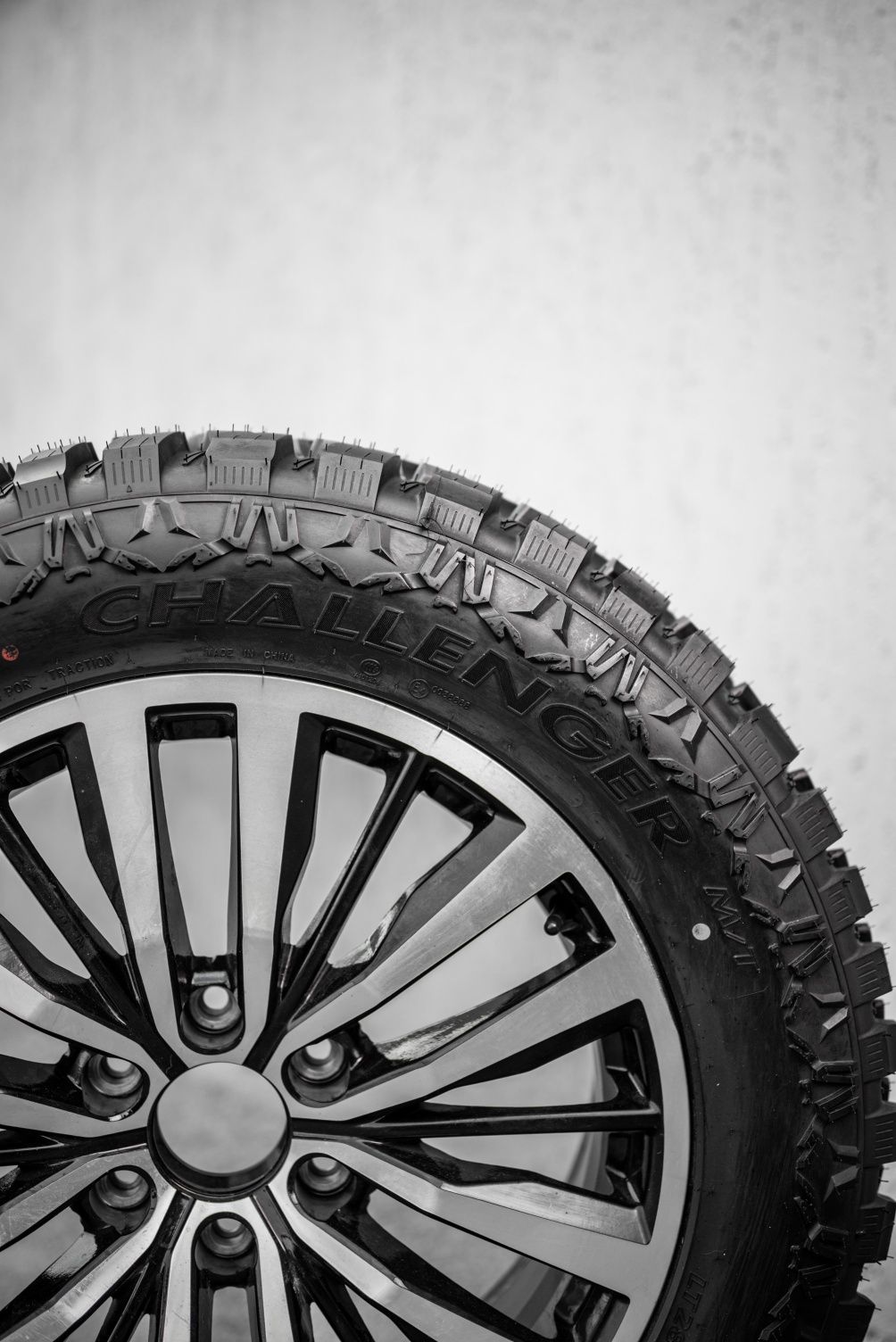 Three-A 285/70R17 LT Challenger M/T 121/118Q