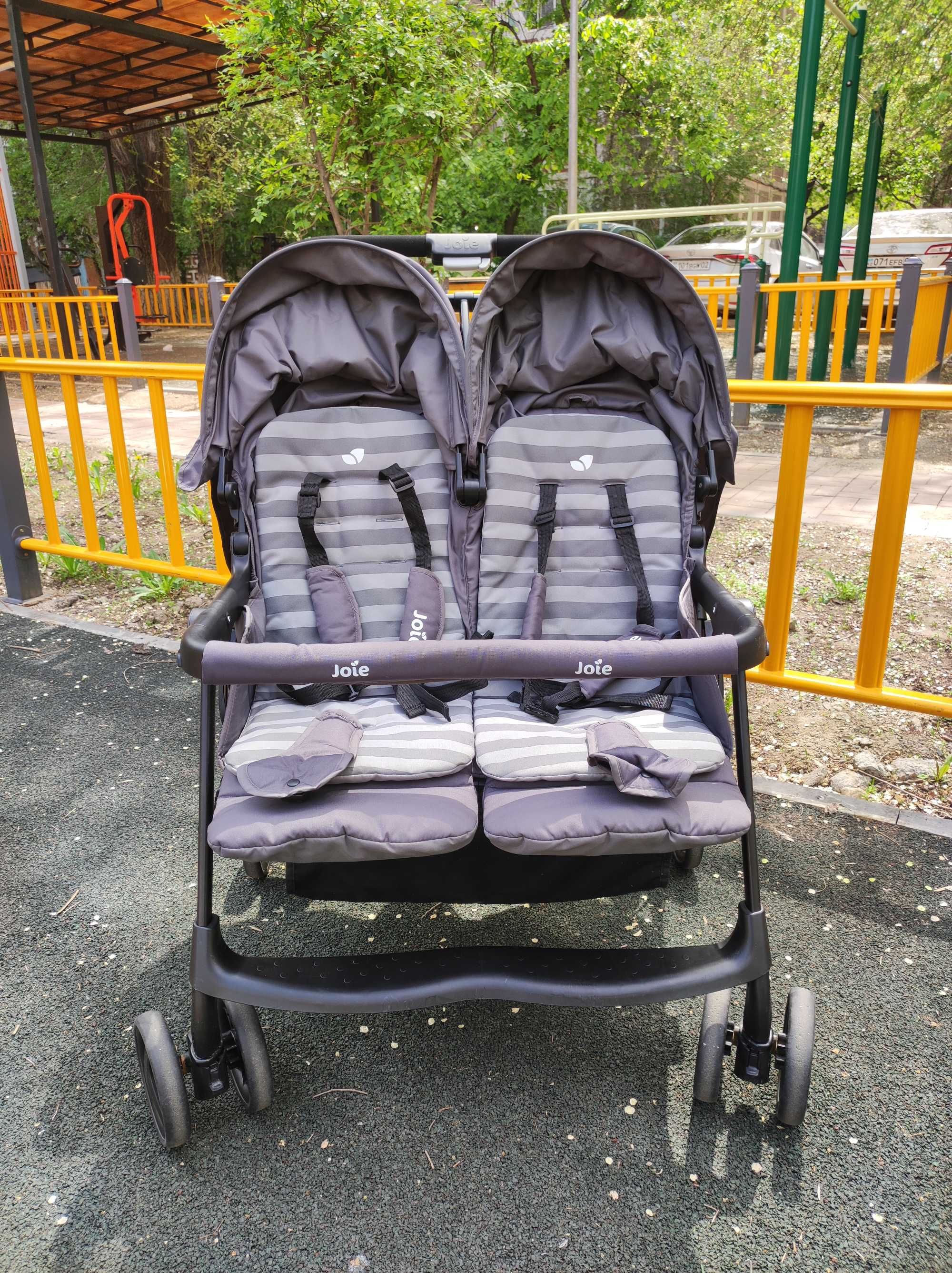 Коляска для двойни S1217 Joie Aire Twin
