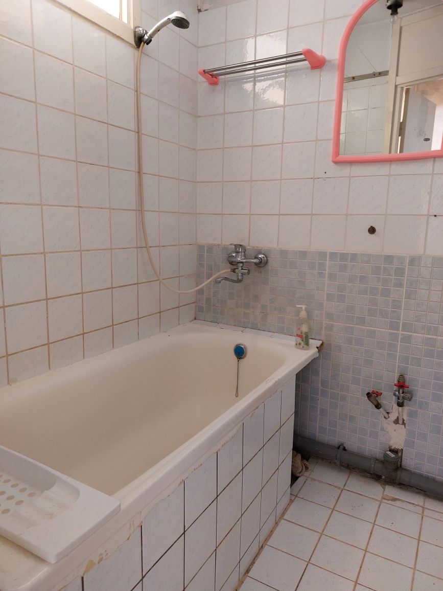 Продам теплую 2х комнатную 48 кв.м , 3этаж/5 не угловая.