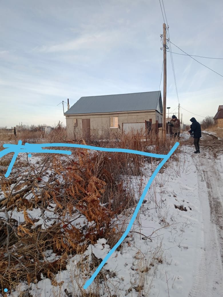 Продается зем уч  на 2й дачный ,8 соток паварот на лево ул коллус