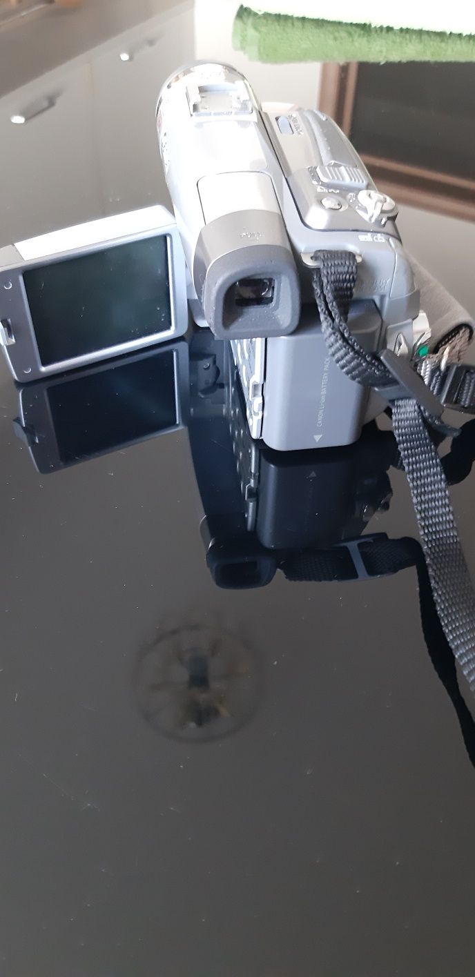 Продам Камеру canon pal MYX330i