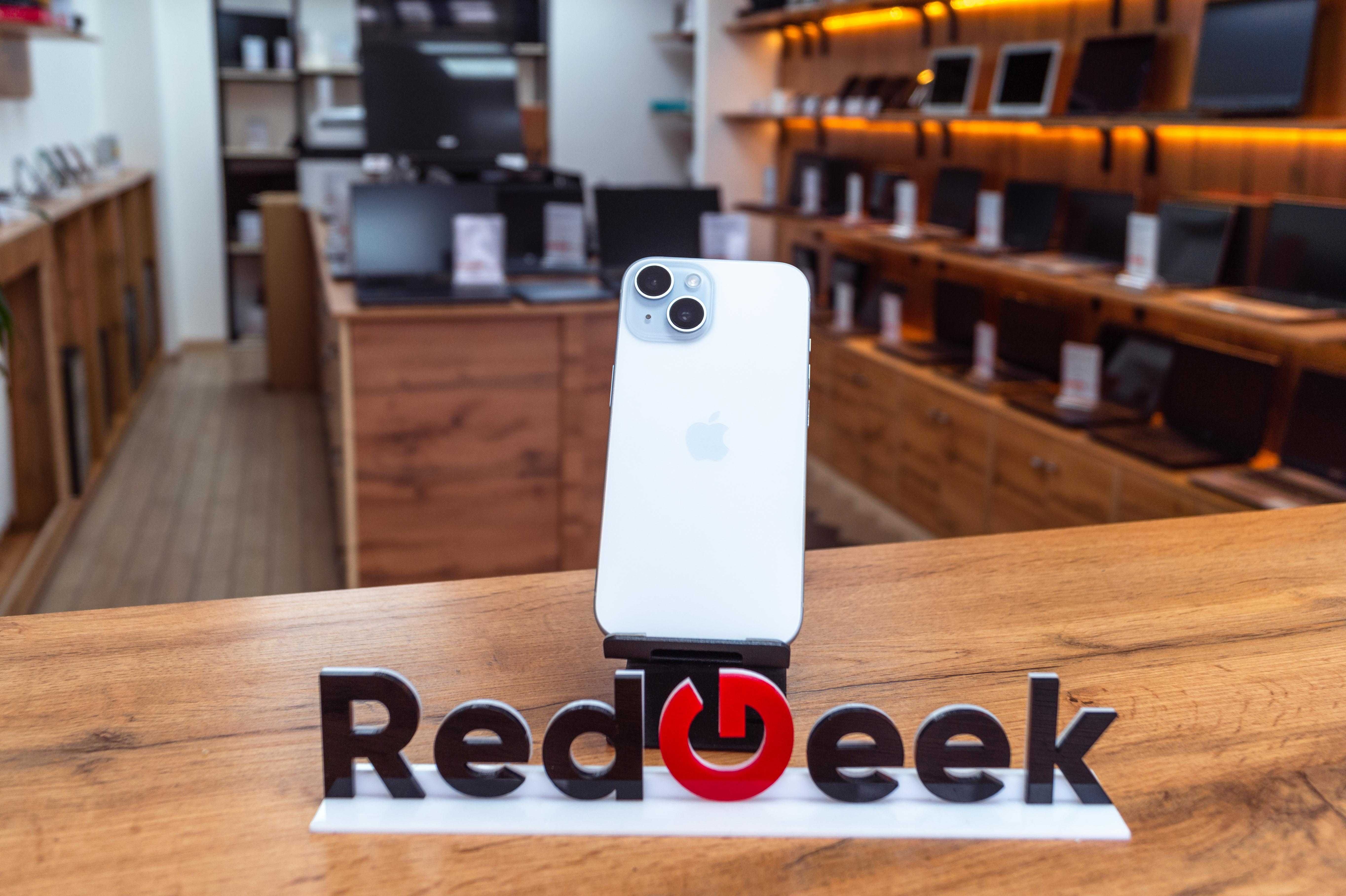 iPhone 15 | 128Gb |Гарантия | Рассрочка | Магазин Red Geek