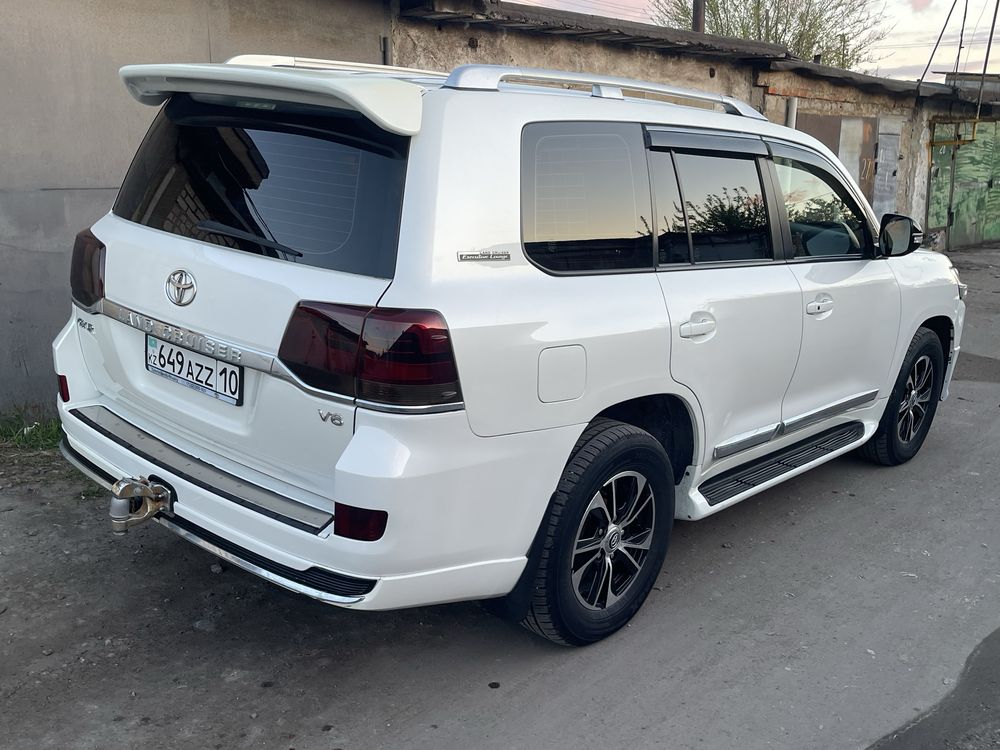 Ланд крузер 200