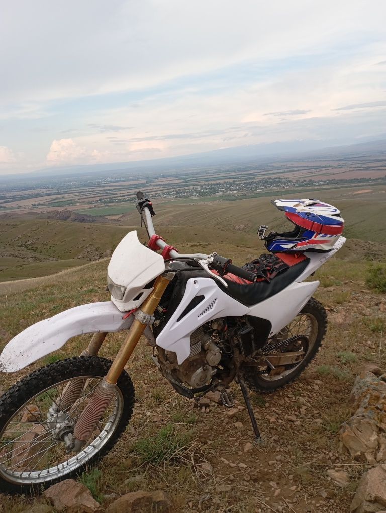 Продается эндуро 250