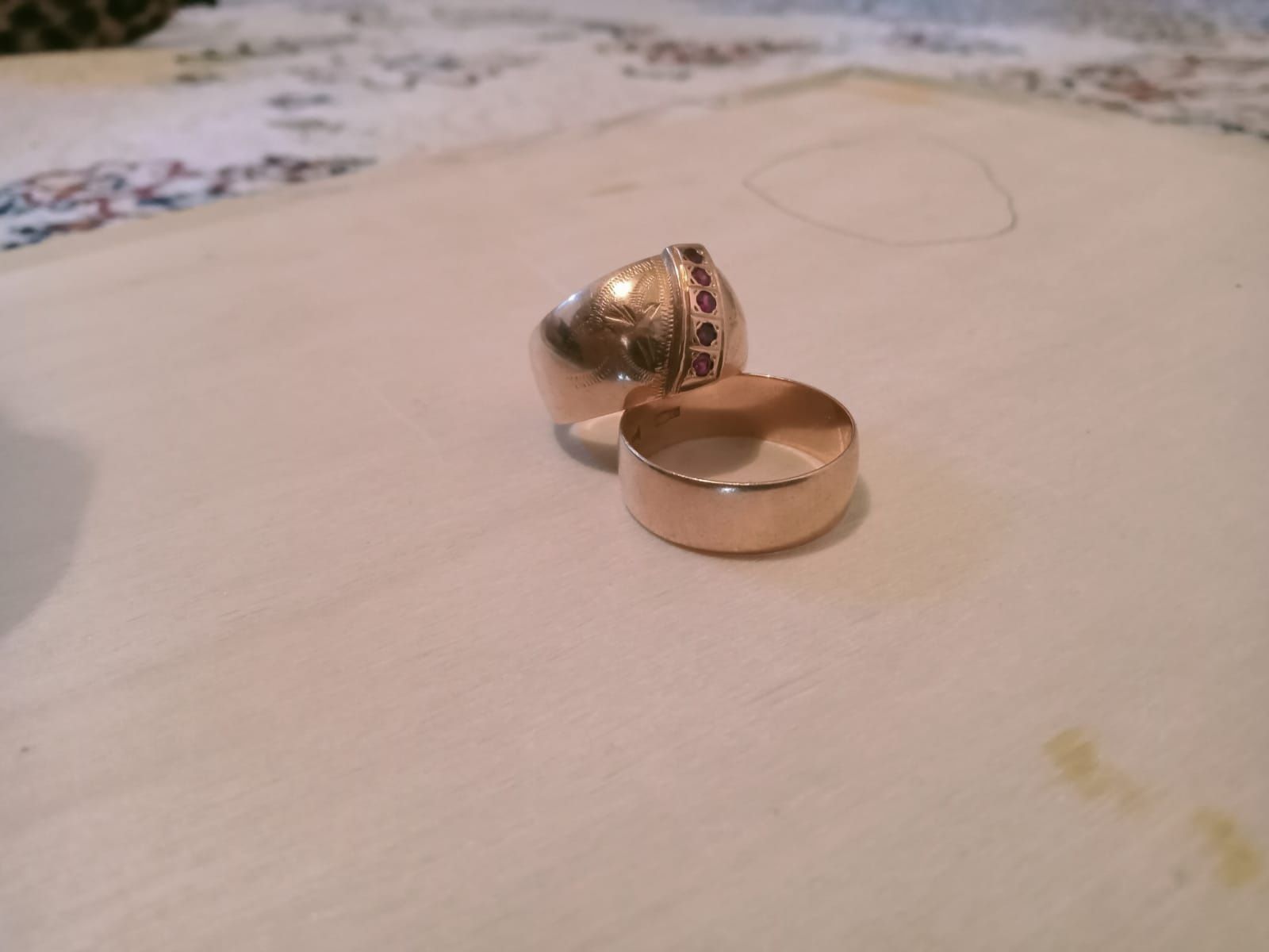 Продам огручалька 583