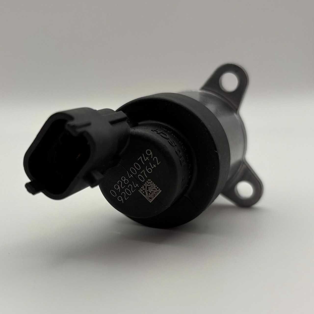 Топливный регулятор давления BOSCH 0 9 2 8 4 0 0 7 4 9