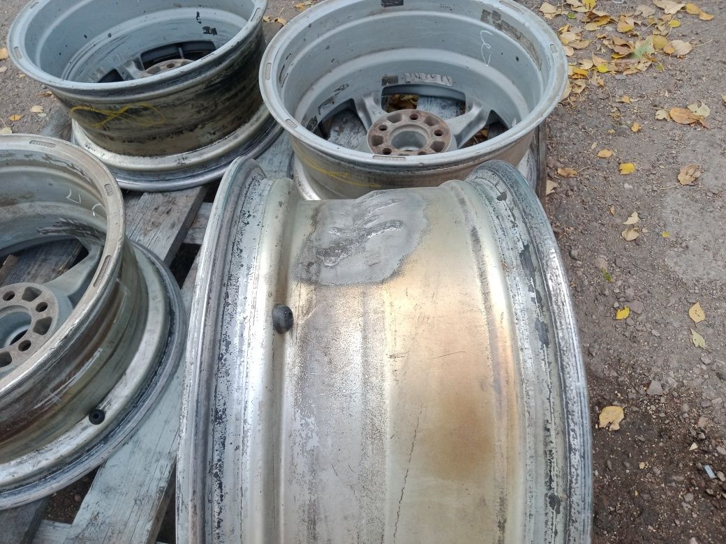Продам диски R16