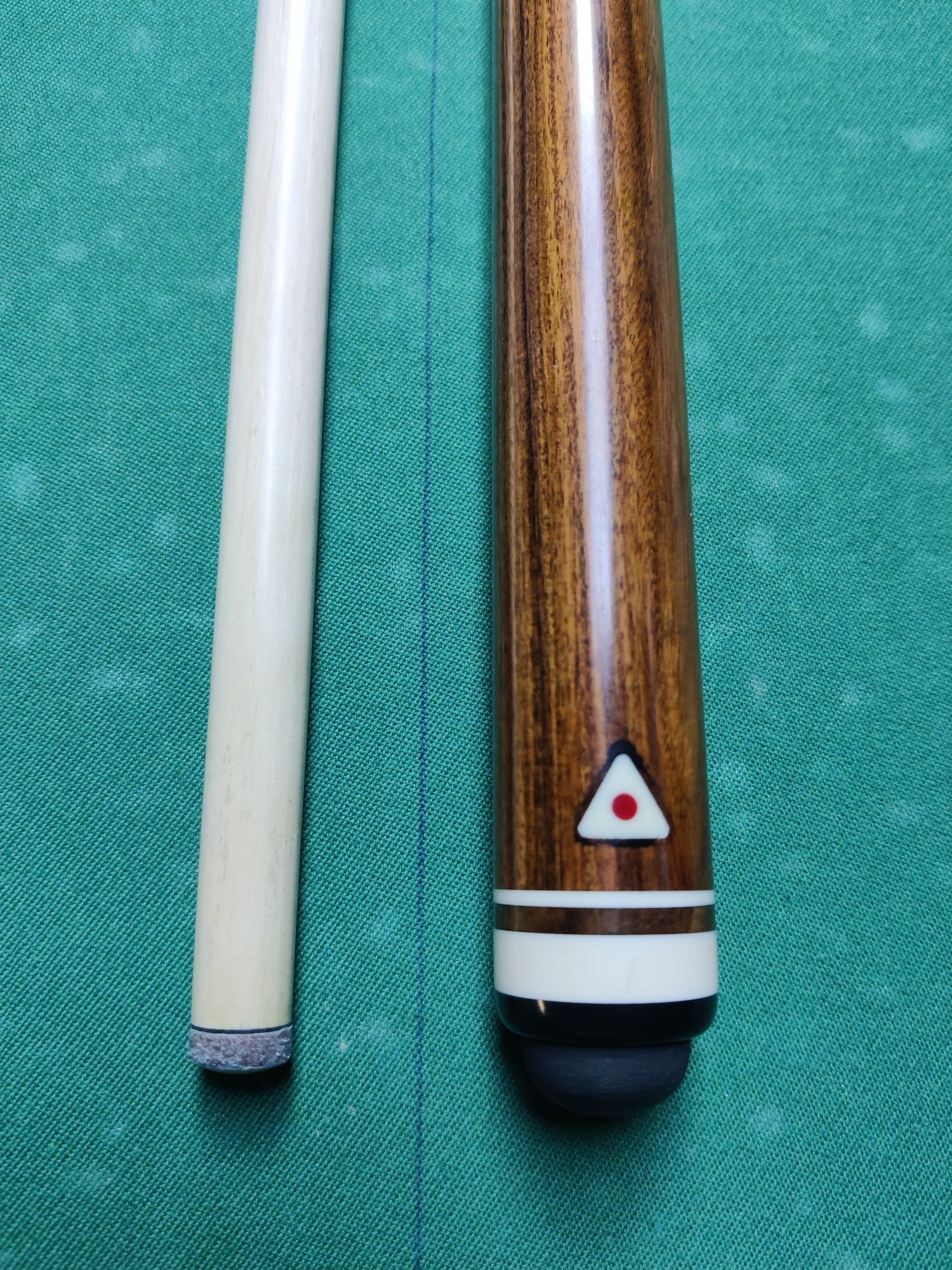 Луцкий кий и бильярдные аксессуары