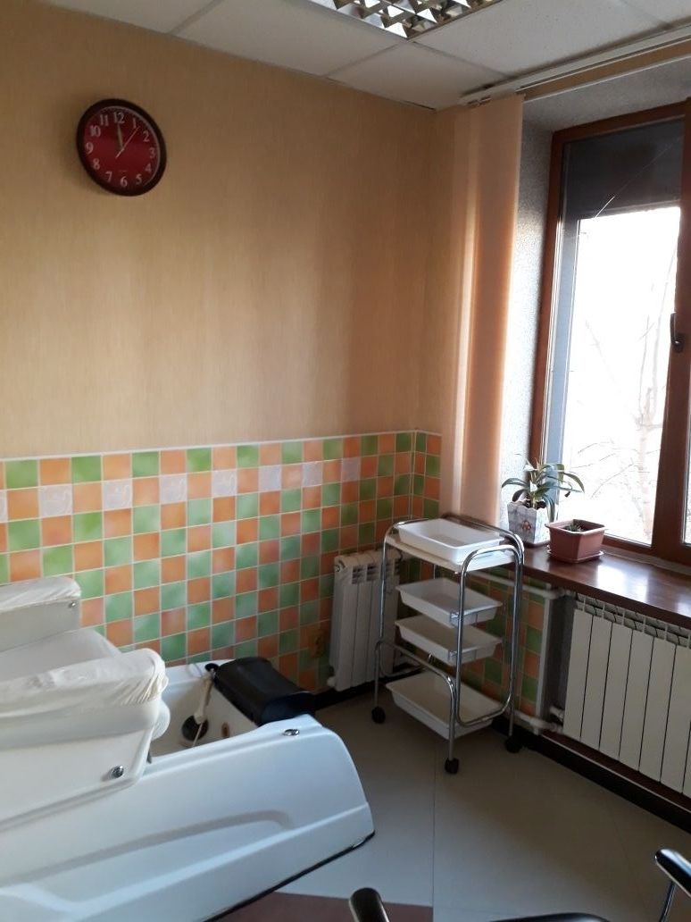 Продам коммерческое помещение  101стр.бригада возле супермаркета Дина.