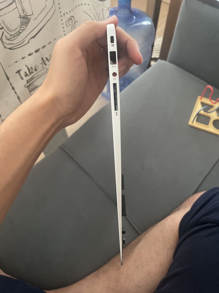 Продаю нижнию часть корпуса от Acer Aspire Swift 3 SF314-51