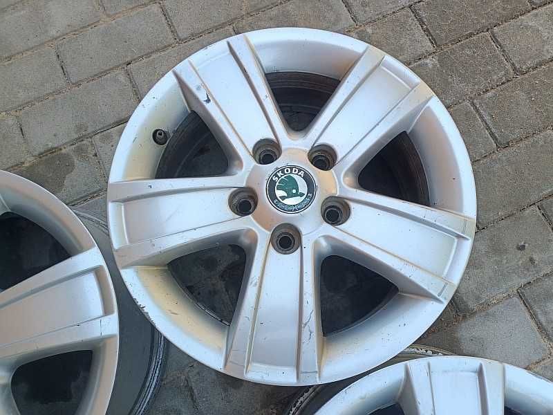Продам оригинальные легкосплавные диски на автомашину Skoda