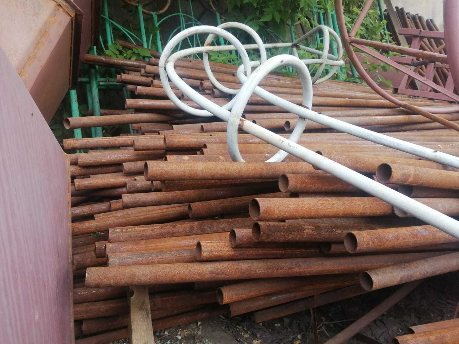 Продам трубу стальную новую диаметром 40мм