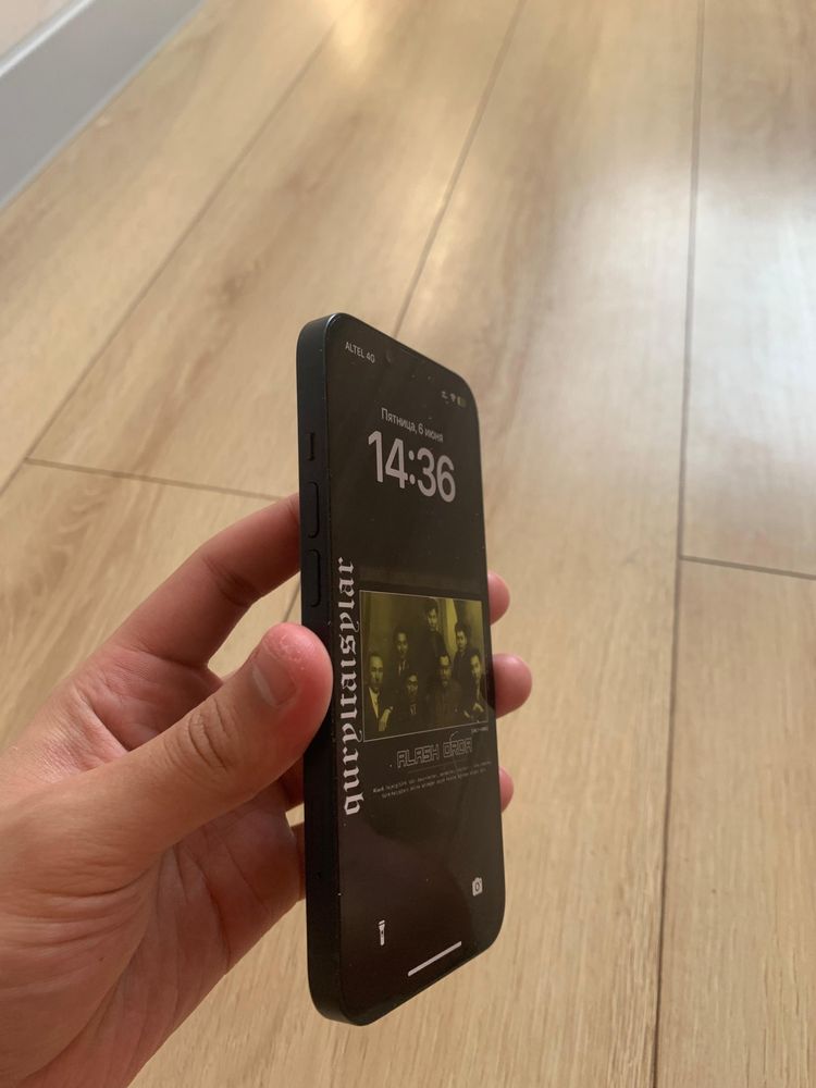 Продам Iphone 14 в хорошем состояний