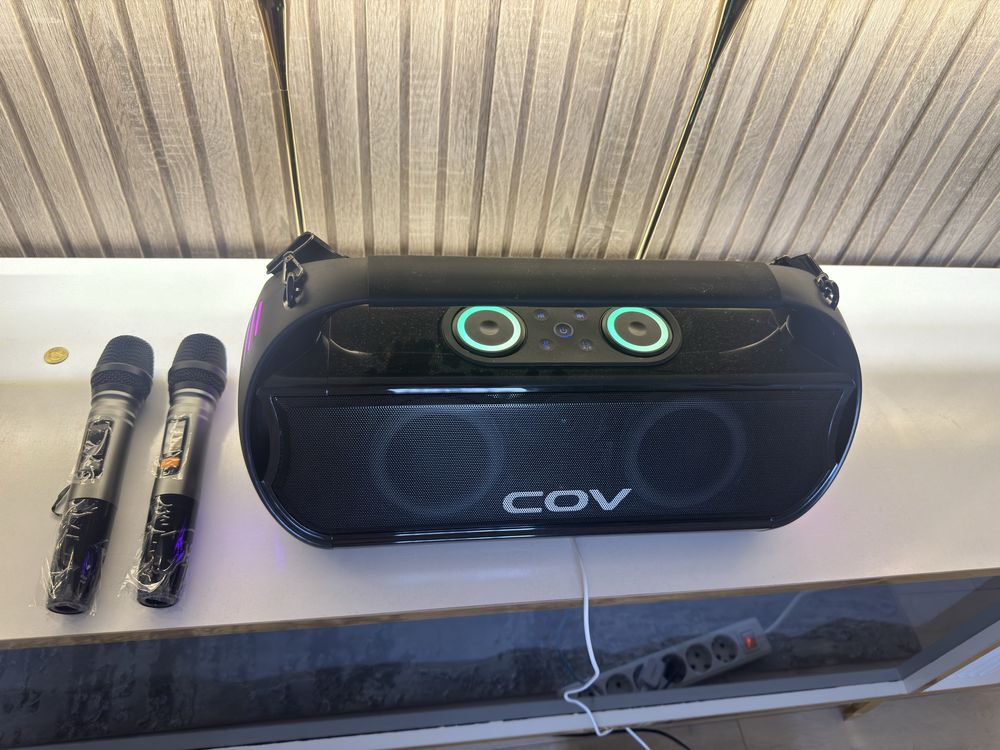 Колонка Cov и 2 микрофона в рассрочку