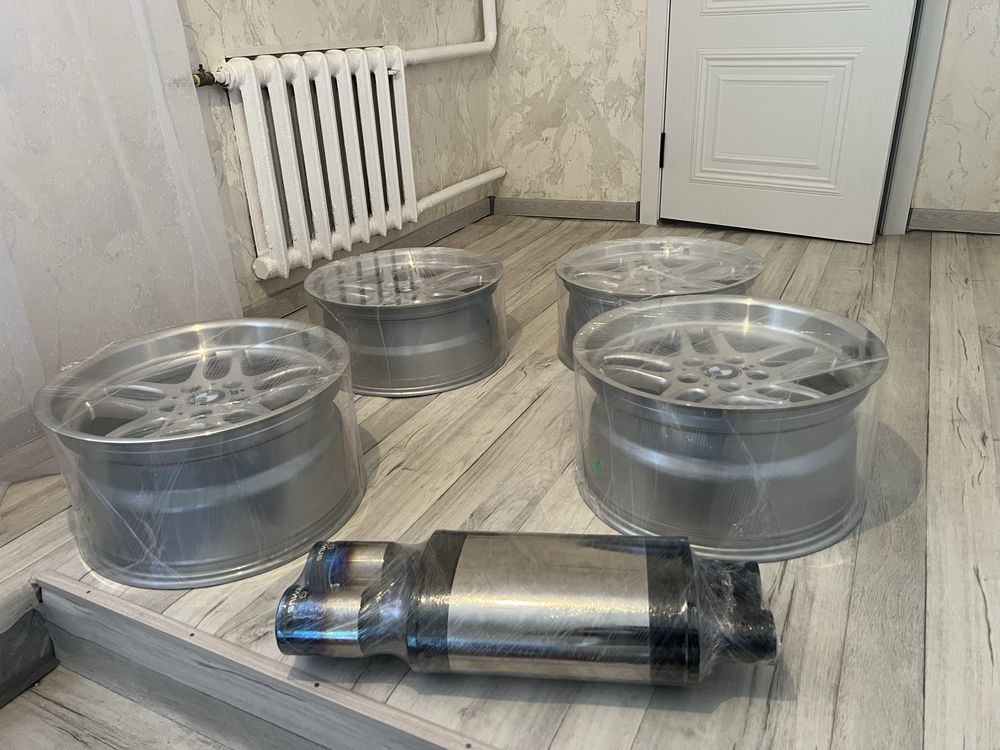 Продам на бмв диски выхлоп