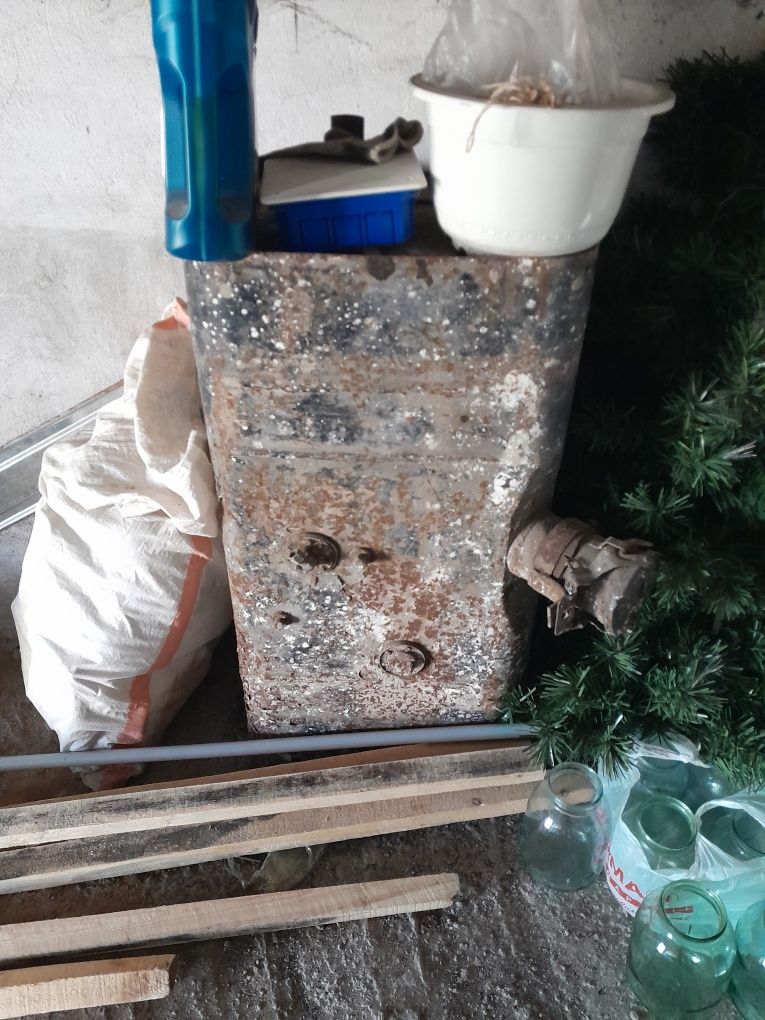 Продам железную дверь