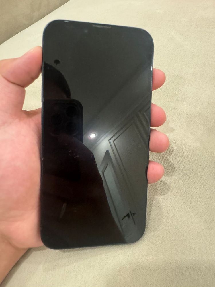 Продам Iphone 14 128g