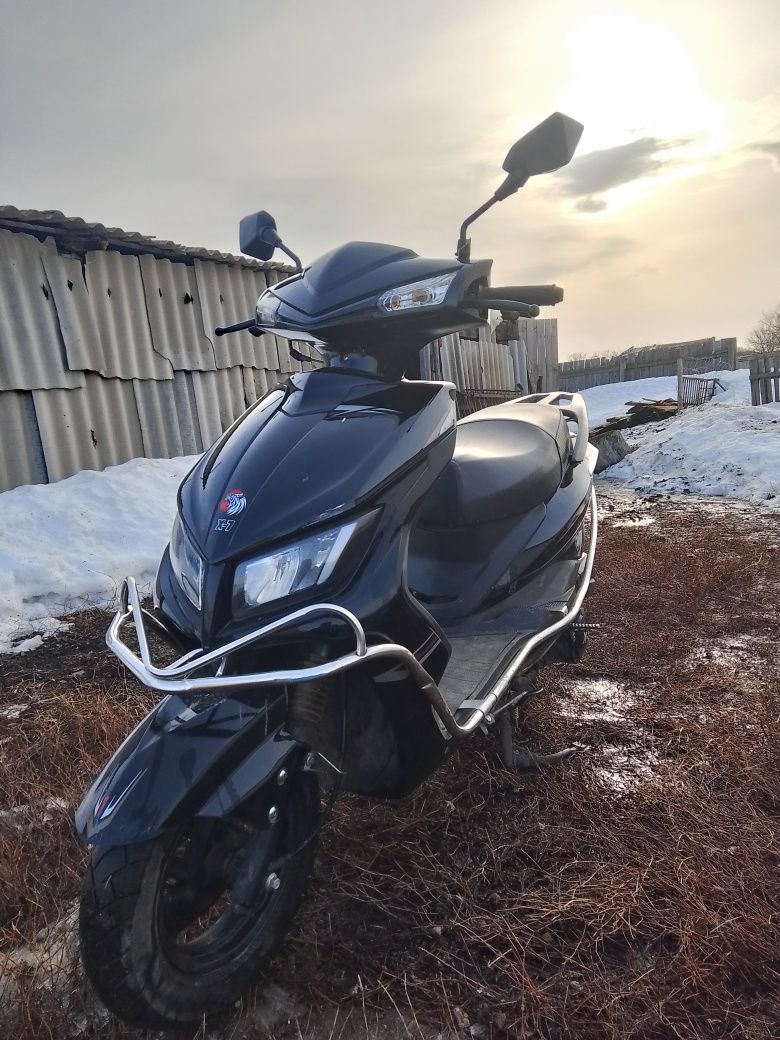 Продам скутер 49 кубов