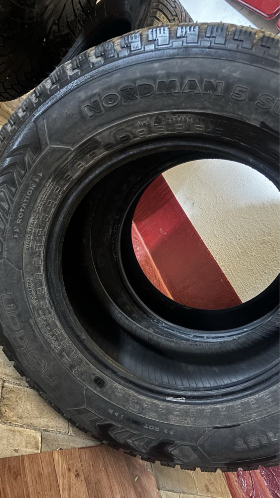 Шины Зимная шипованная резина R17. 4 шт./265/65/17.NOKIAN