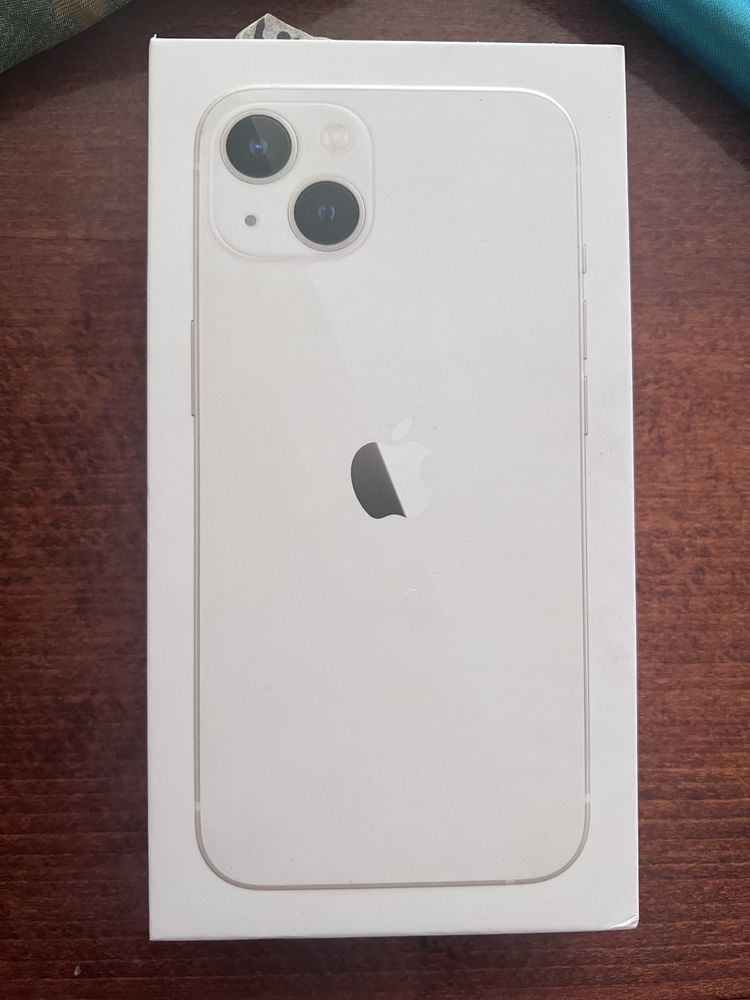 Продам iPhone 13