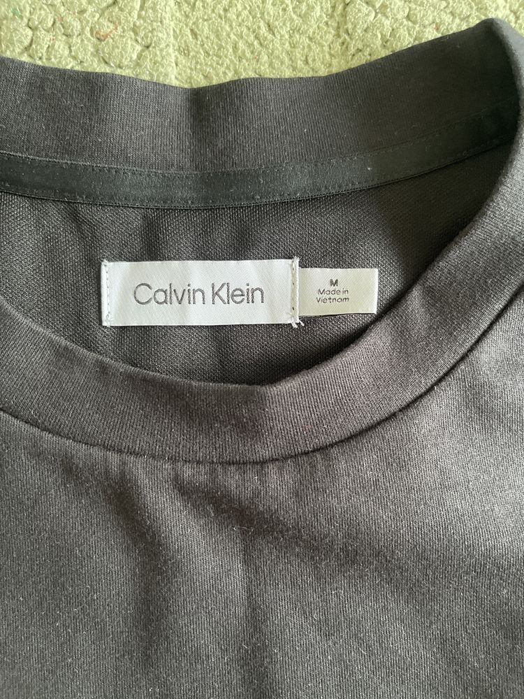 Свитшот оригинал Calvin Klein