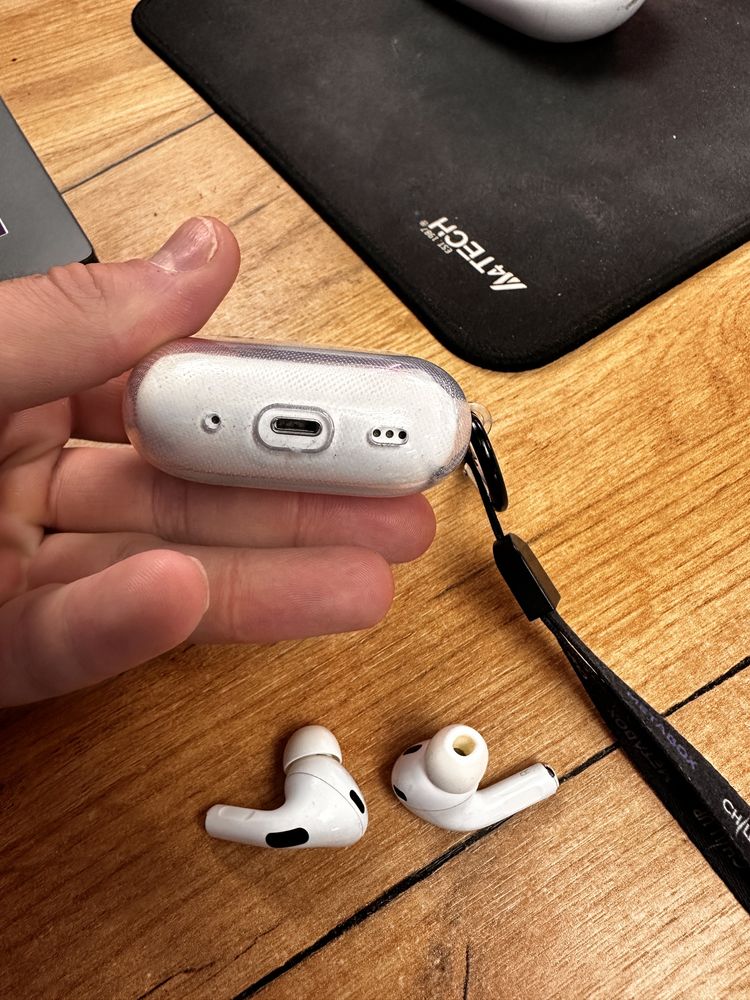 AirPods Pro 2 наушники Apple