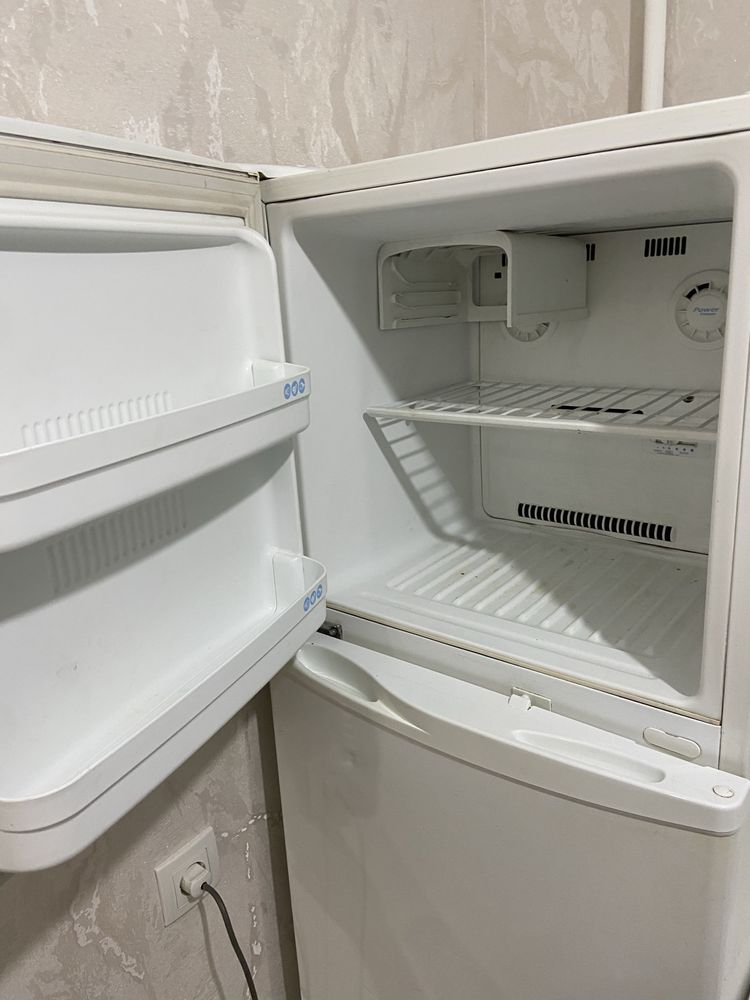 Холодильник продам бу в зорошем мостоянии