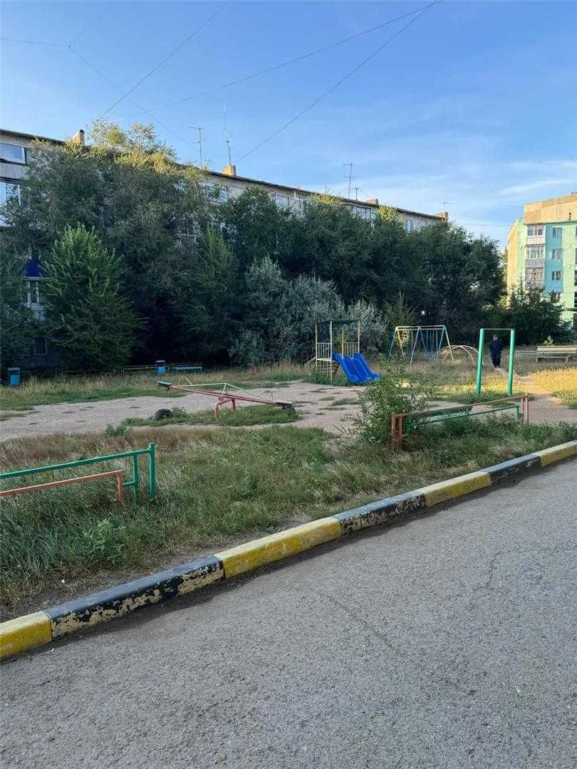 S  Продам 5-ти ком по Мира 3/5 этаж, не угловая