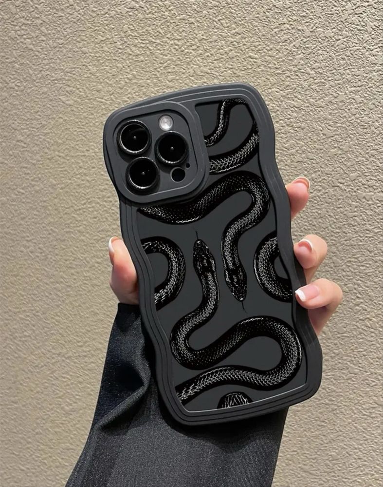Чехлы на iphone 15 pro max