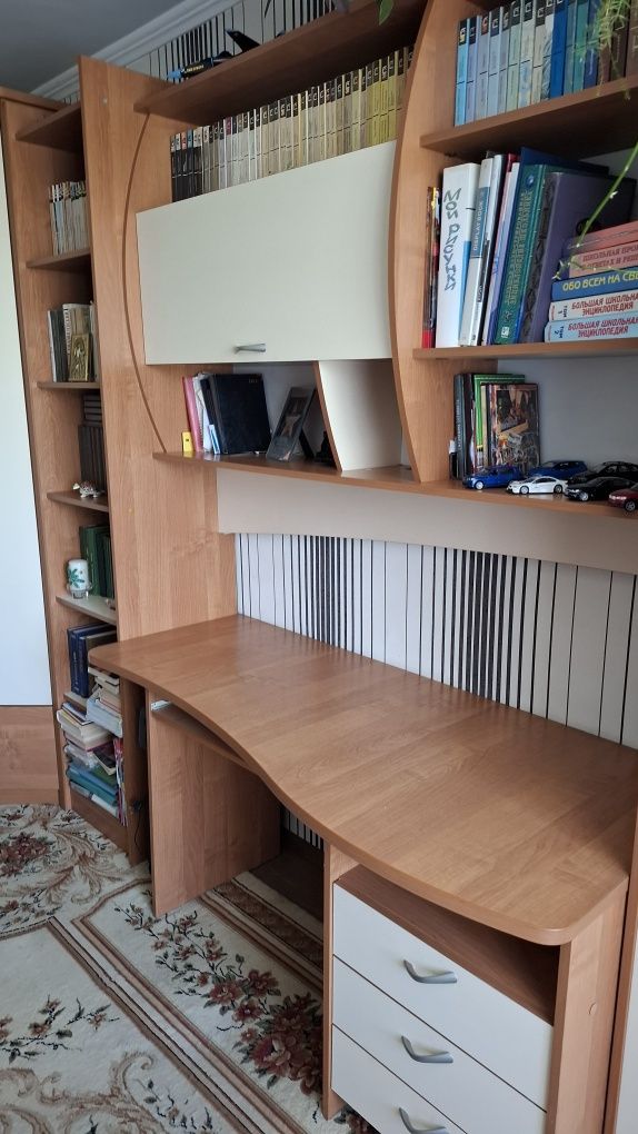 Продаётся мебель для детской, юношеской  комнаты.