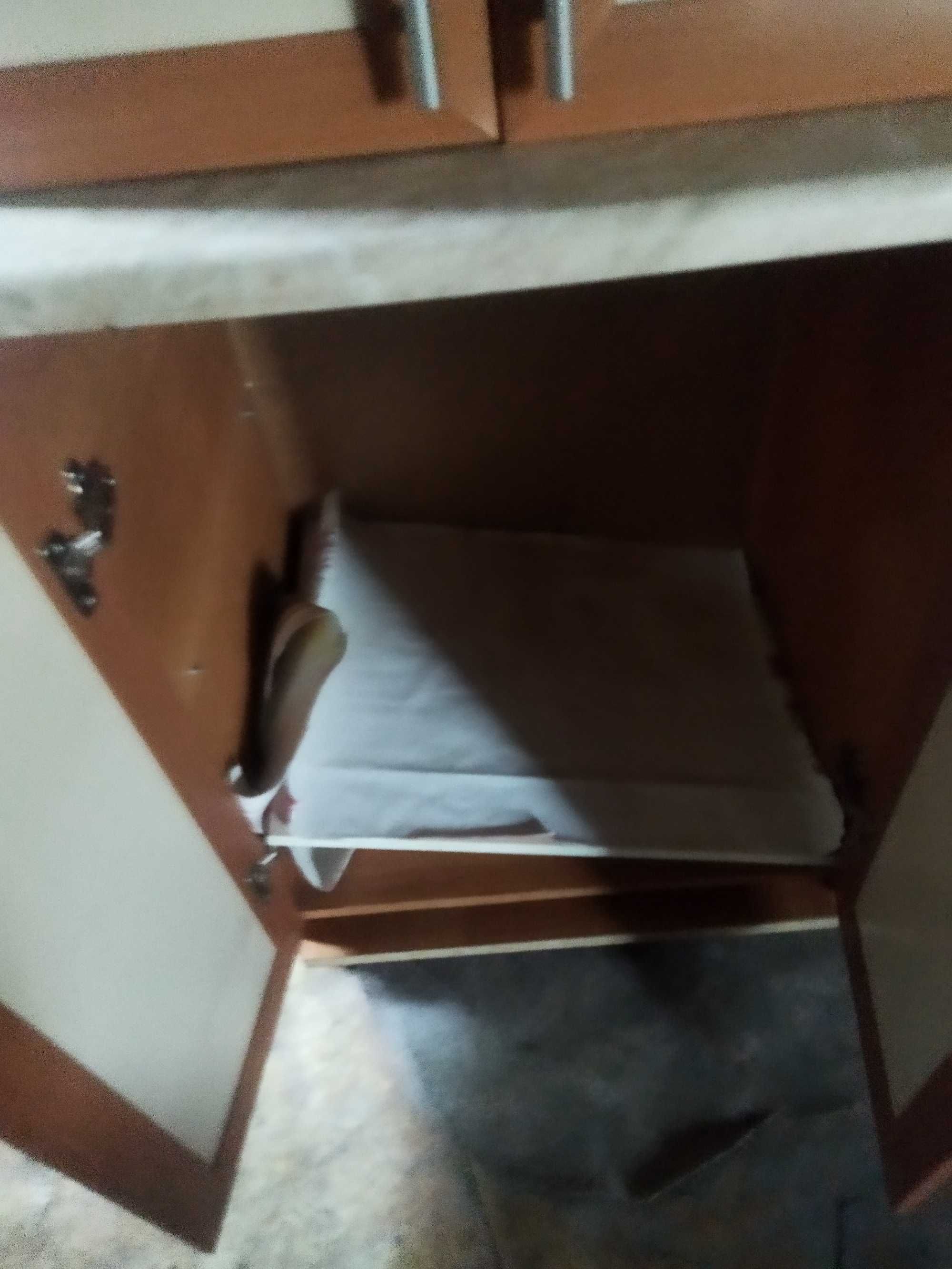 Продам стенку кухонную