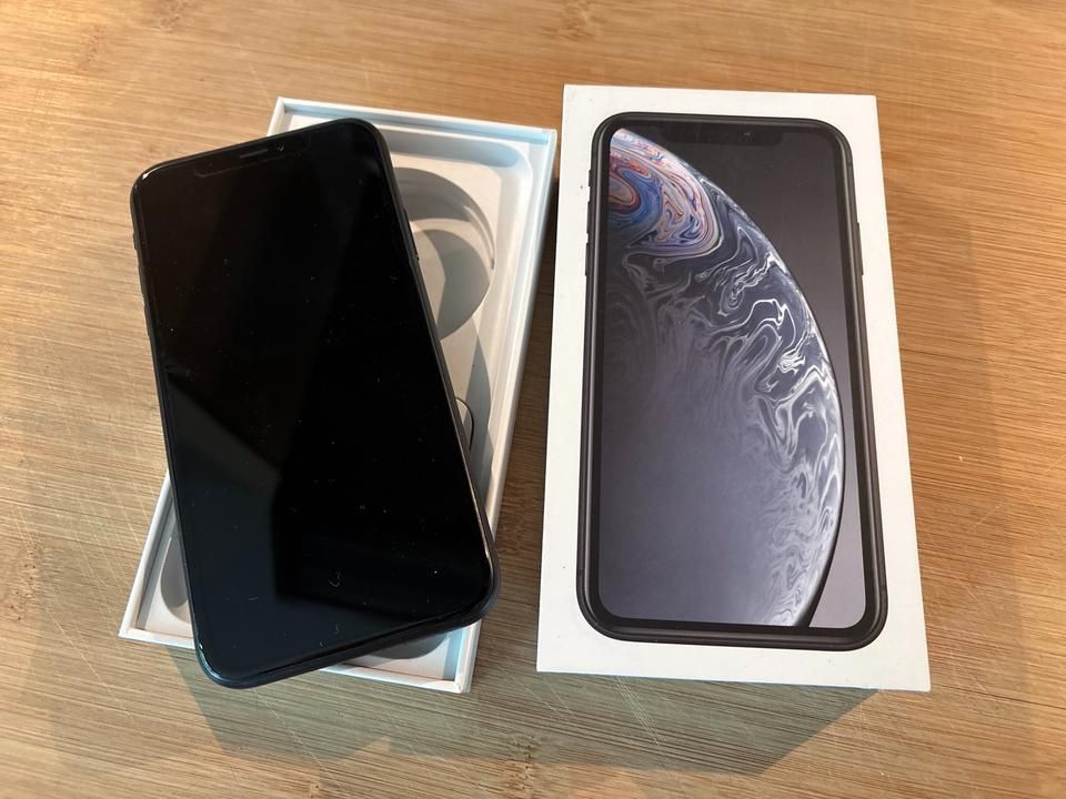 Iphone xr 128г телефон ляля