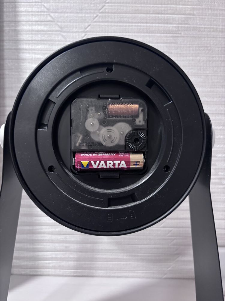Продам черные часики для дома