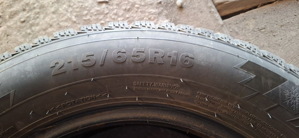 Зимние шины 215/65 R16
