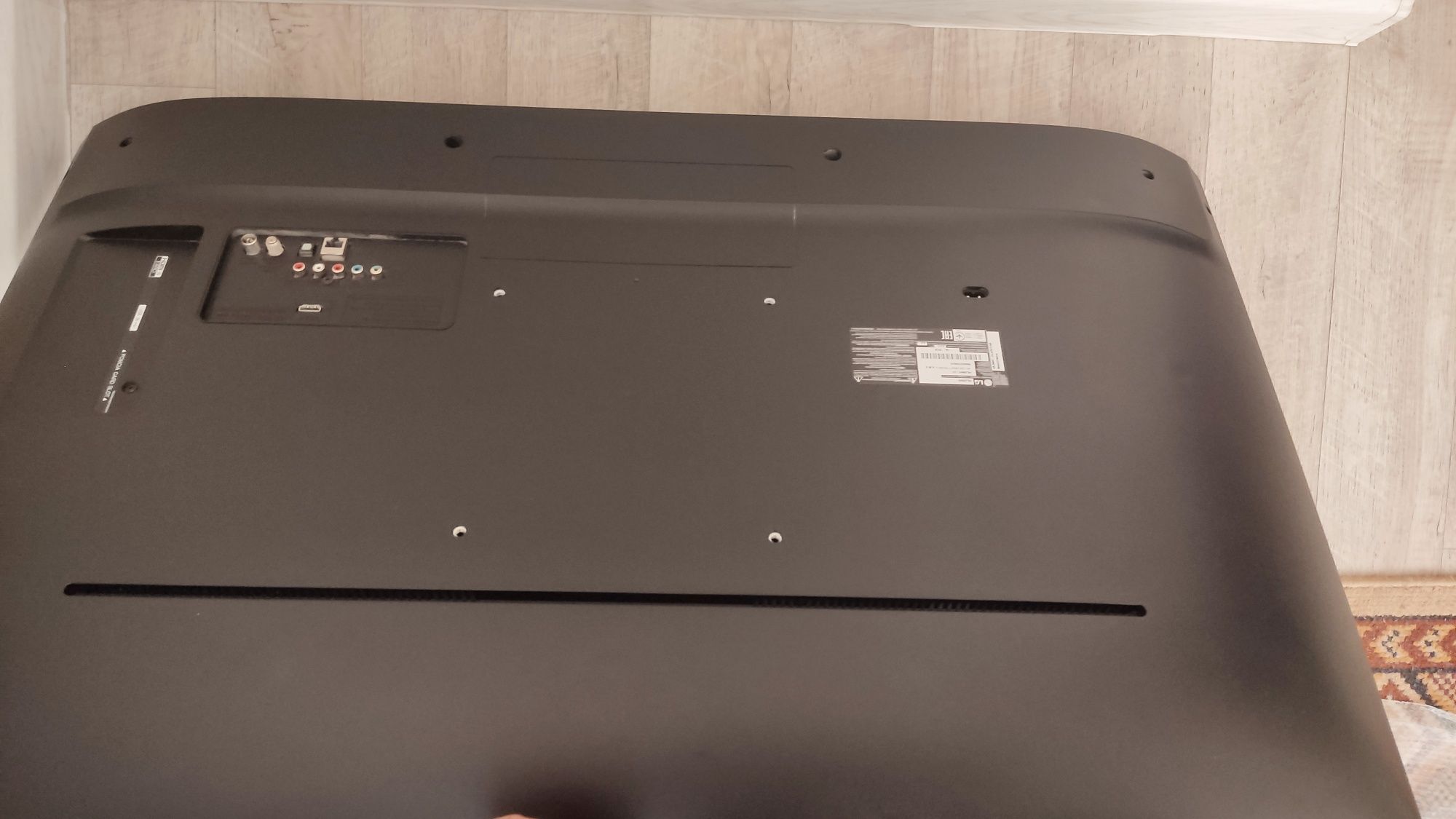 Телевизор LG FullHD
