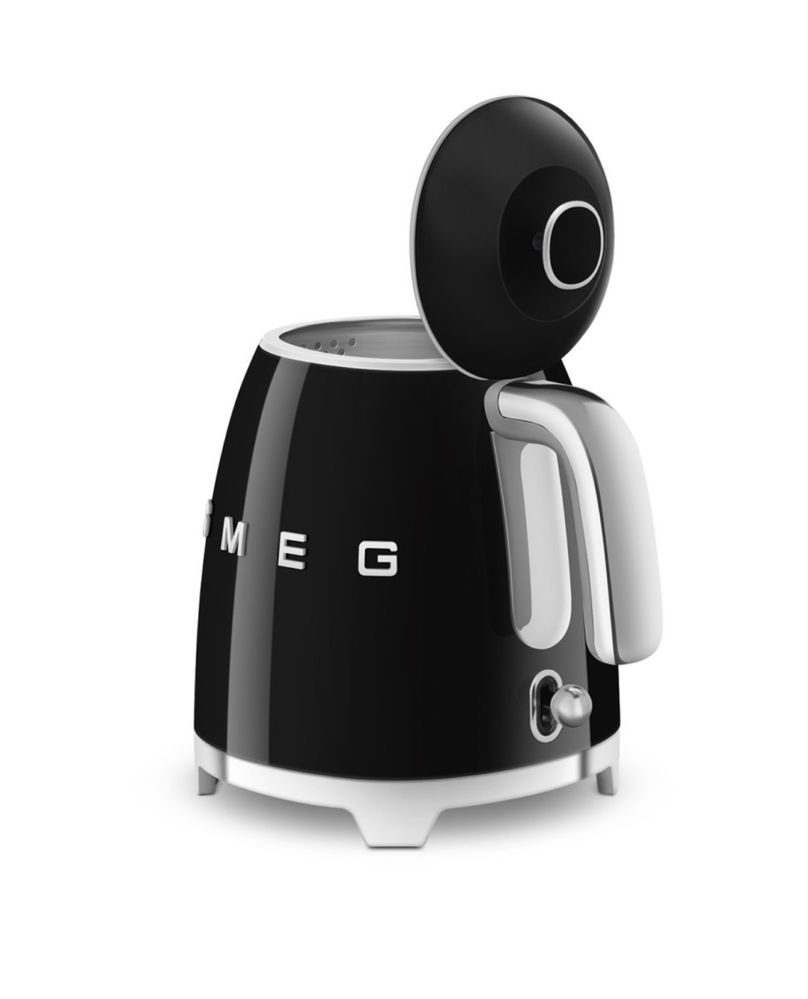 Мини чайник электрический Smeg KLF05BLEU черный