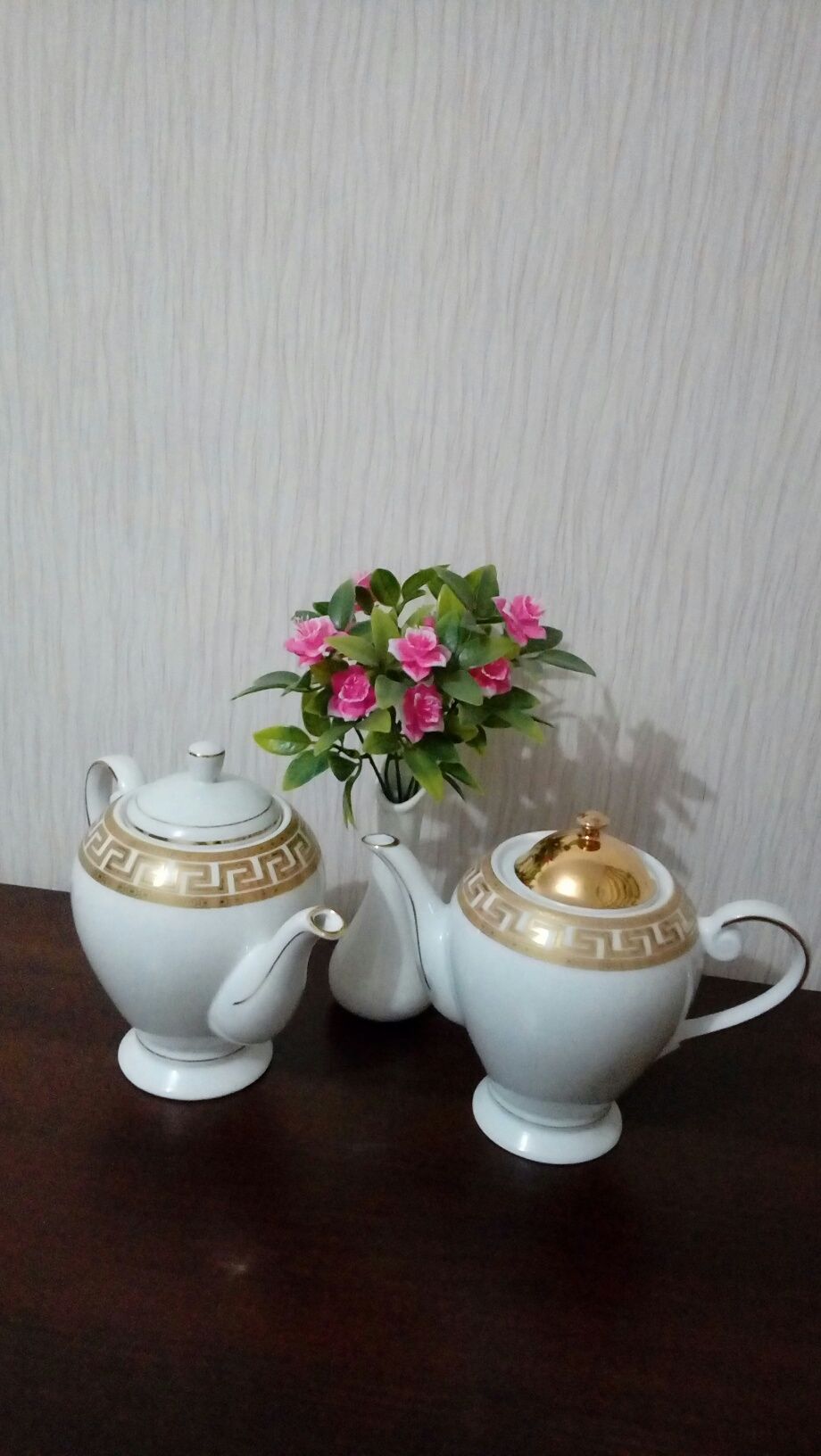 Продам чайники Версаче