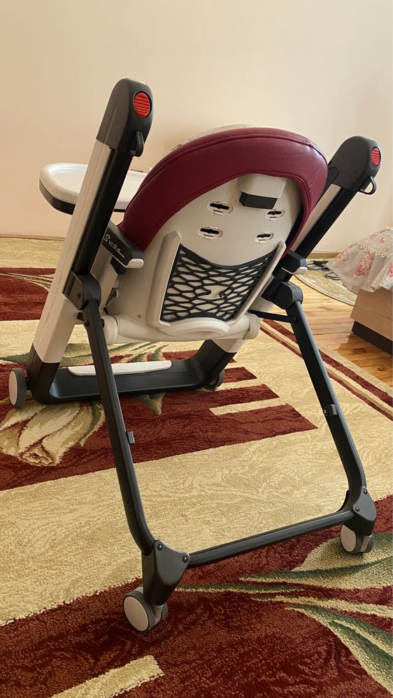 Peg-Perego Siesta Follow Me Berry пурпурный