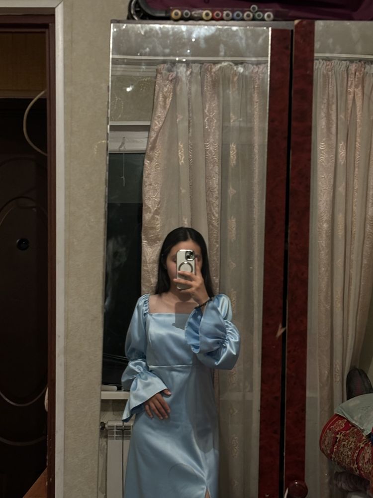 Платье вечерние