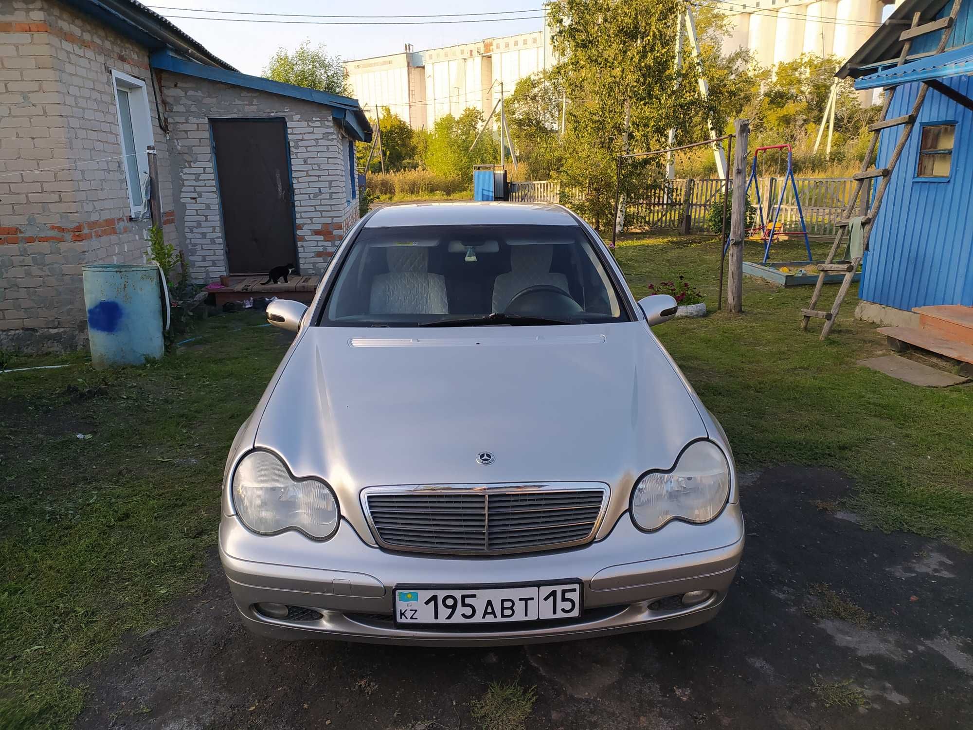 Mercedes-benz c180, 2003 года