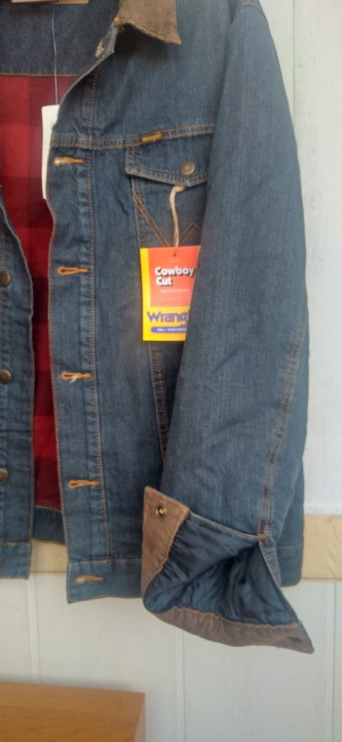 WRANGLER. Джинсовая утеплённые куртка.