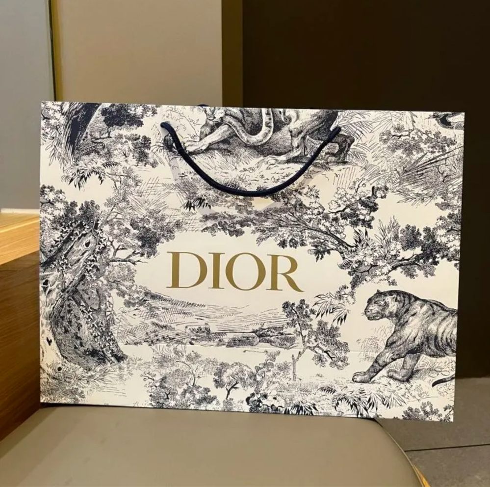 Подарочные пакеты Dior