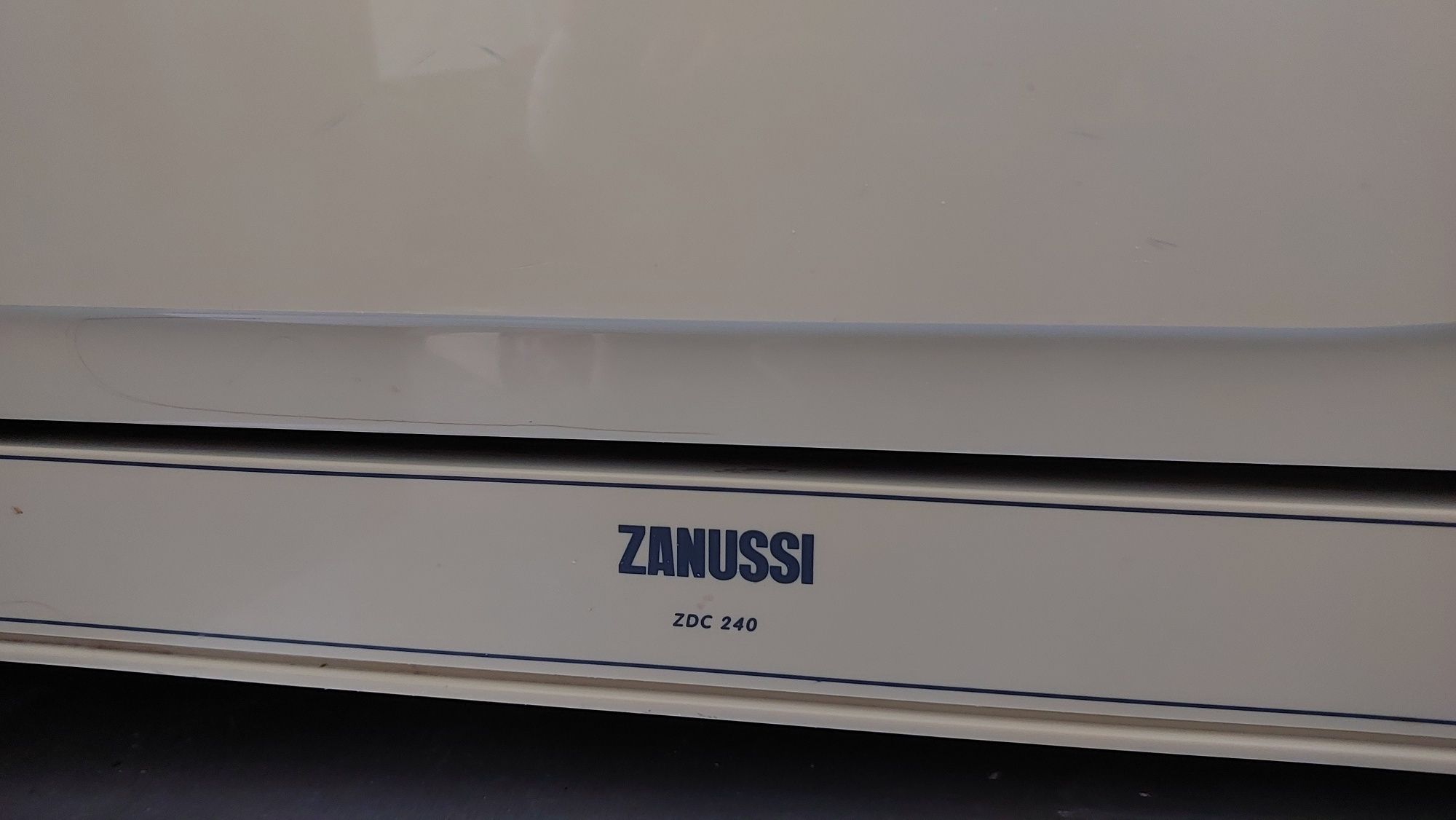 Продам посудомойку Zanussi б/у в рабочем состоянии