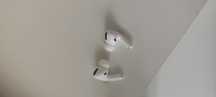 Продам наушники левый ухо и правый ухо от airpods pro оригинал